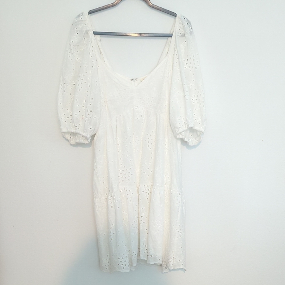 Milbon Moonchyde Collection White Eyelet Dress